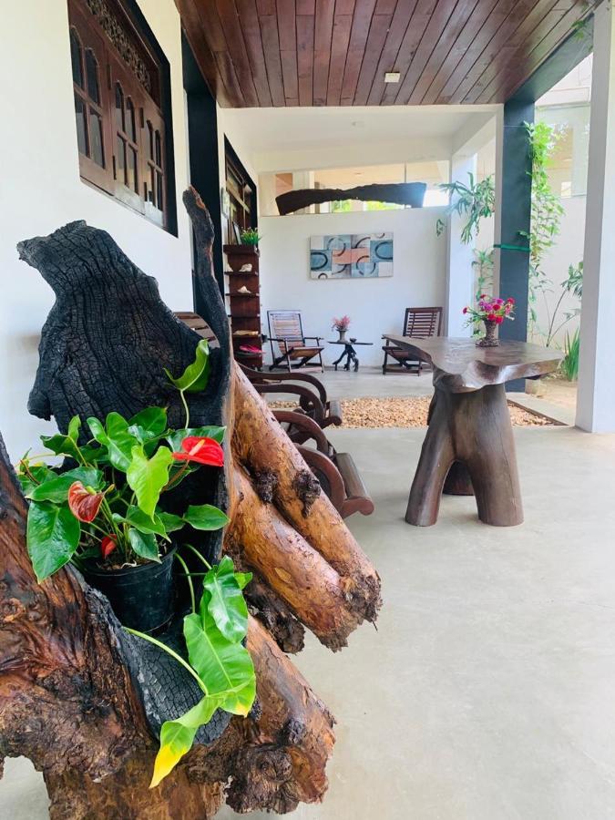 Villa A & A Hikkaduwa Buitenkant foto