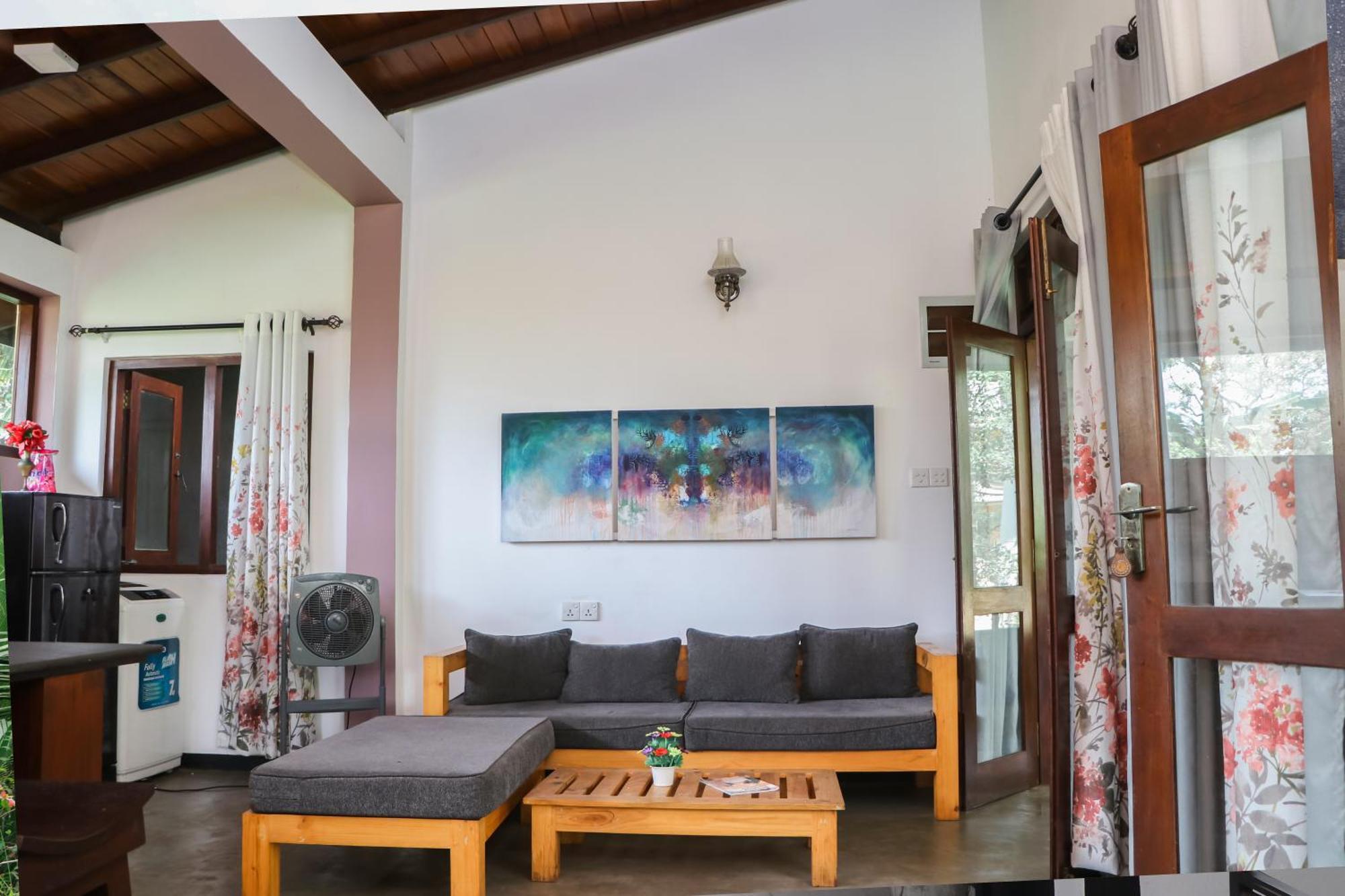 Villa A & A Hikkaduwa Buitenkant foto