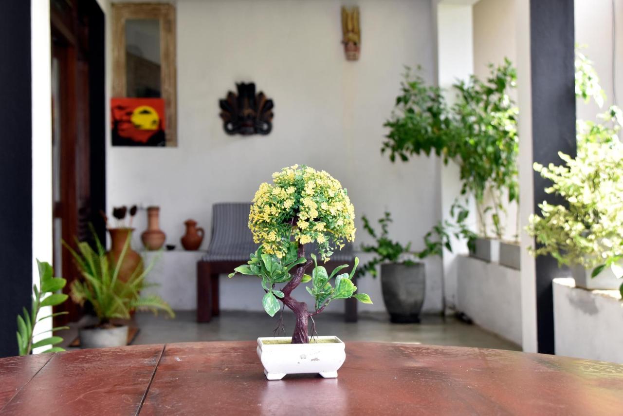 Villa A & A Hikkaduwa Buitenkant foto
